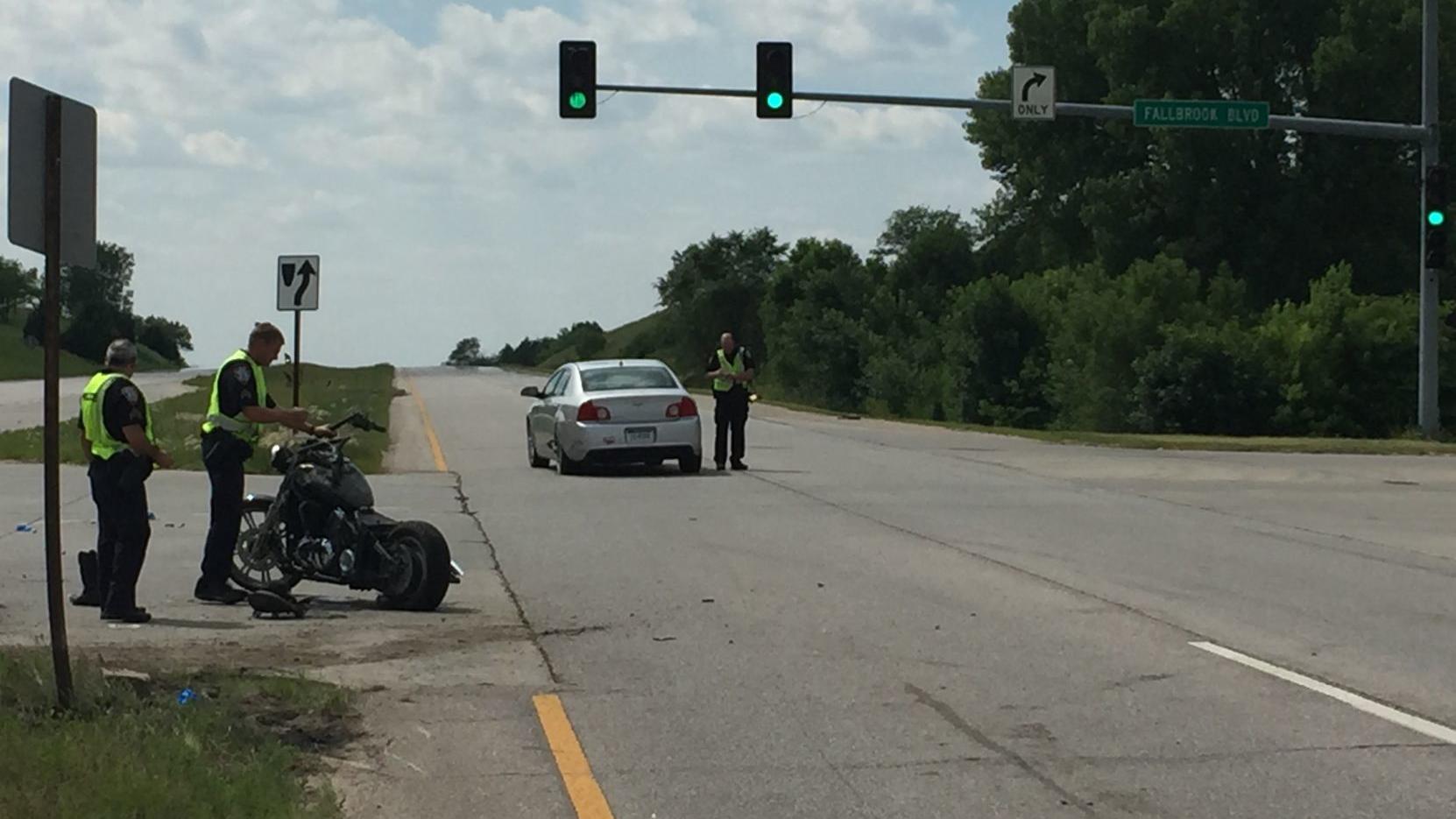 Motorcyclist involved in Fallbrook crash dies of injuries
